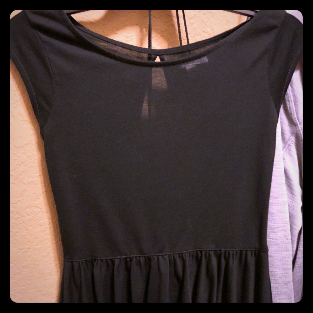American Eagle Cap sleeved Peplum top